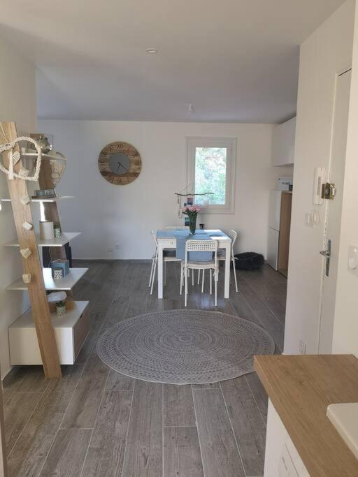 Appartement Proche Mer Avec Terrasse Et Jardin Privatif Hyères Exteriér fotografie
