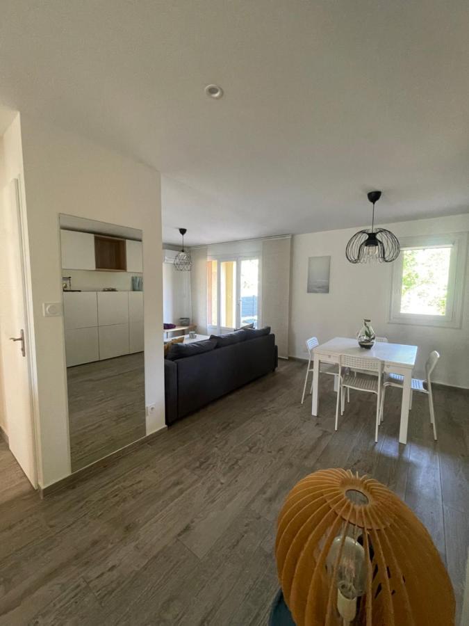 Appartement Proche Mer Avec Terrasse Et Jardin Privatif Hyères Exteriér fotografie