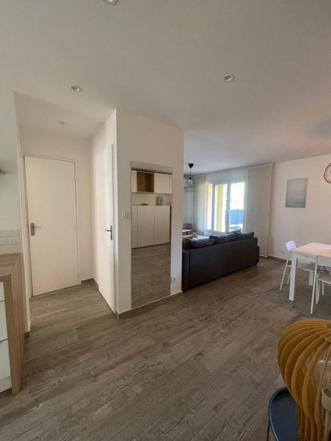 Appartement Proche Mer Avec Terrasse Et Jardin Privatif Hyères Exteriér fotografie